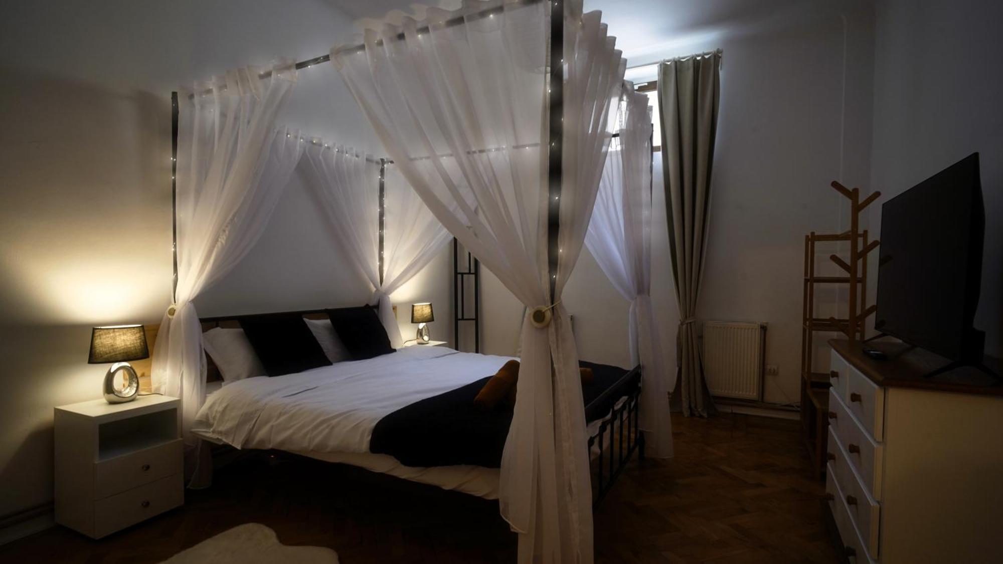 Intimo Oldtown Romantic Apartment Brašov Exteriér fotografie